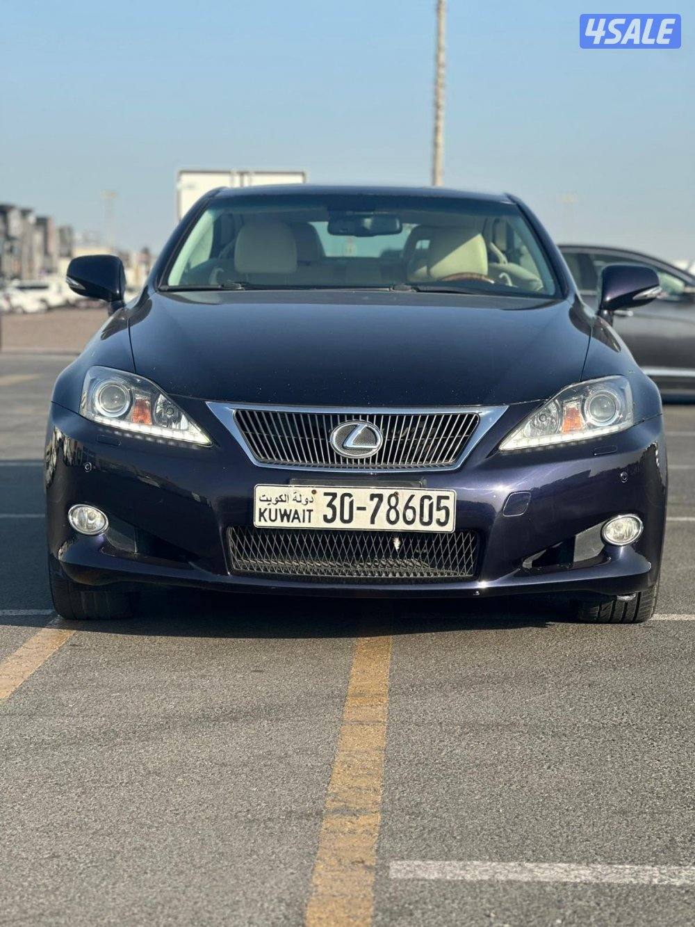 لكزس IS مديل 2015 عداد 2805
