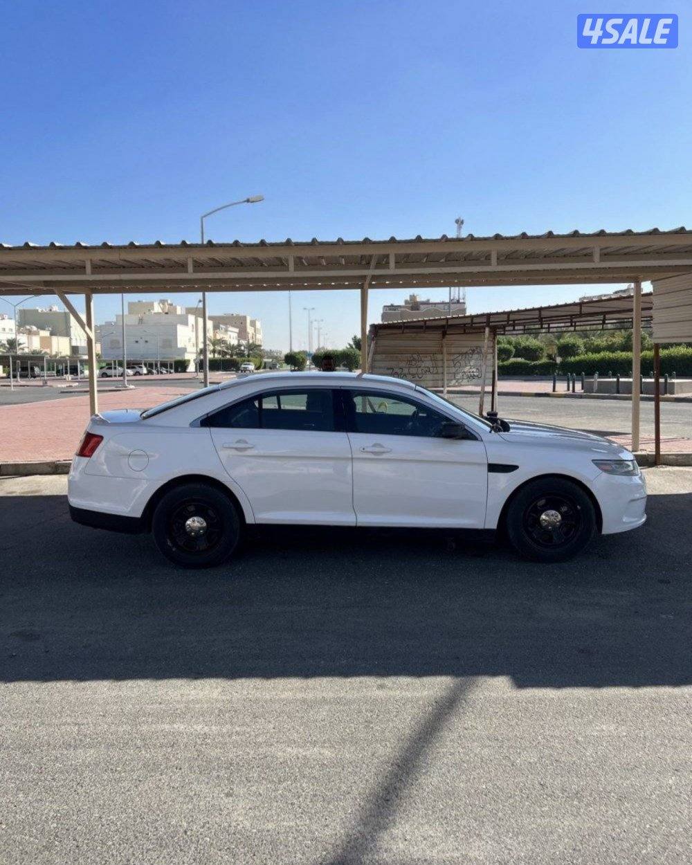 فورد تورس2015 بوليسي8