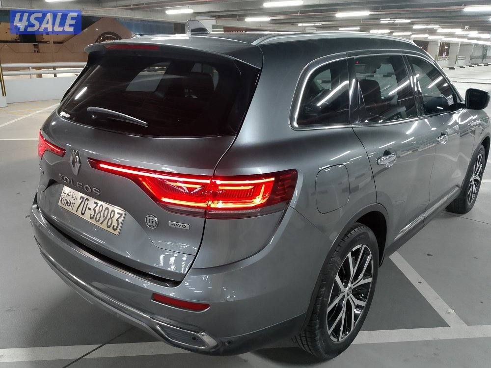 للبيع رينو كليوس موديل 2023 فل اوبشن درجه اولى2