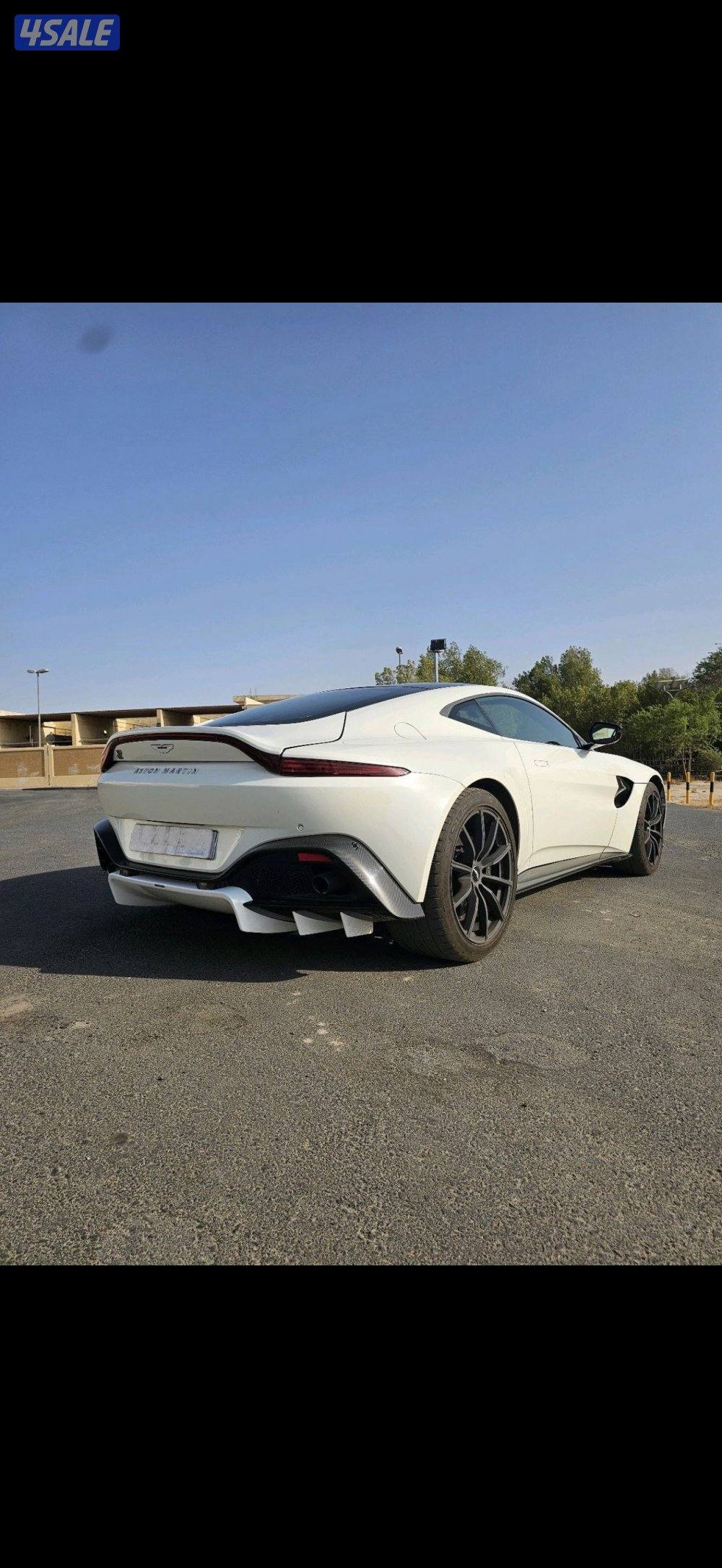 ASTONMARTIN Vantage2