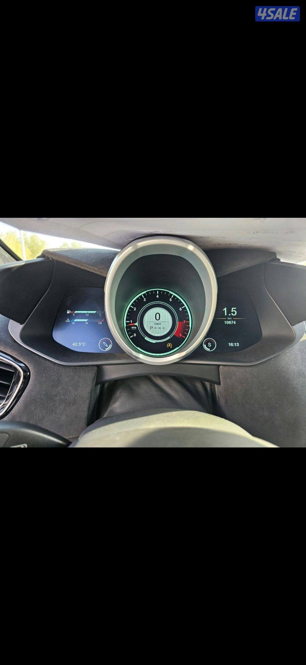 ASTONMARTIN Vantage4