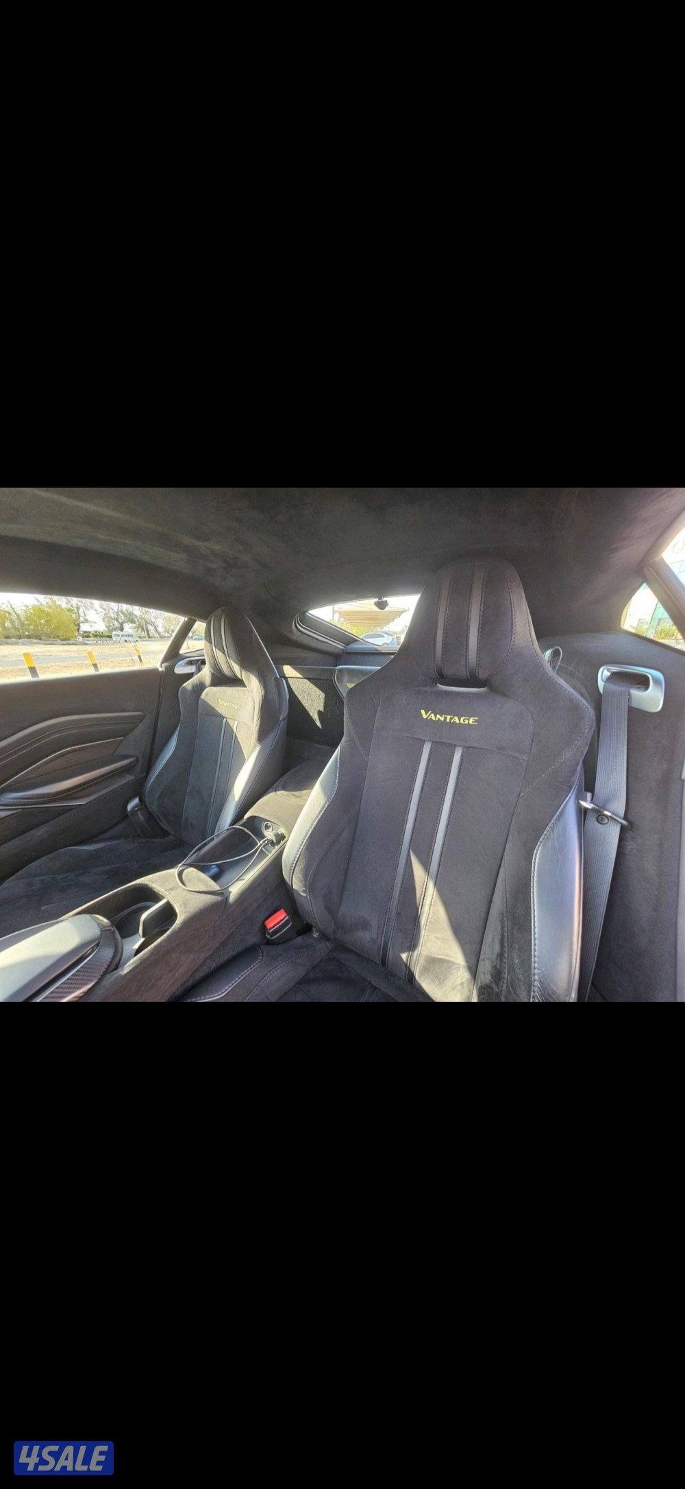 ASTONMARTIN Vantage5