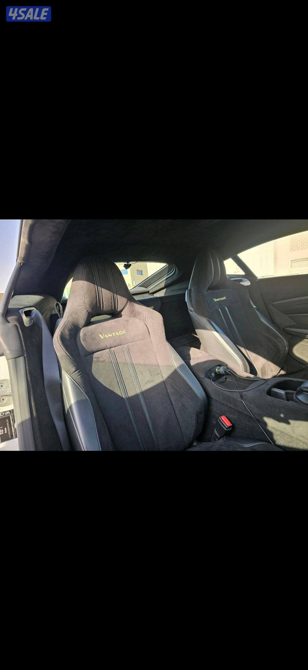 ASTONMARTIN Vantage6