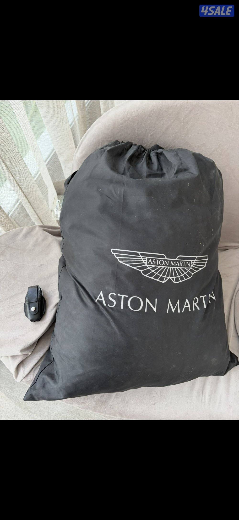 ASTONMARTIN Vantage10