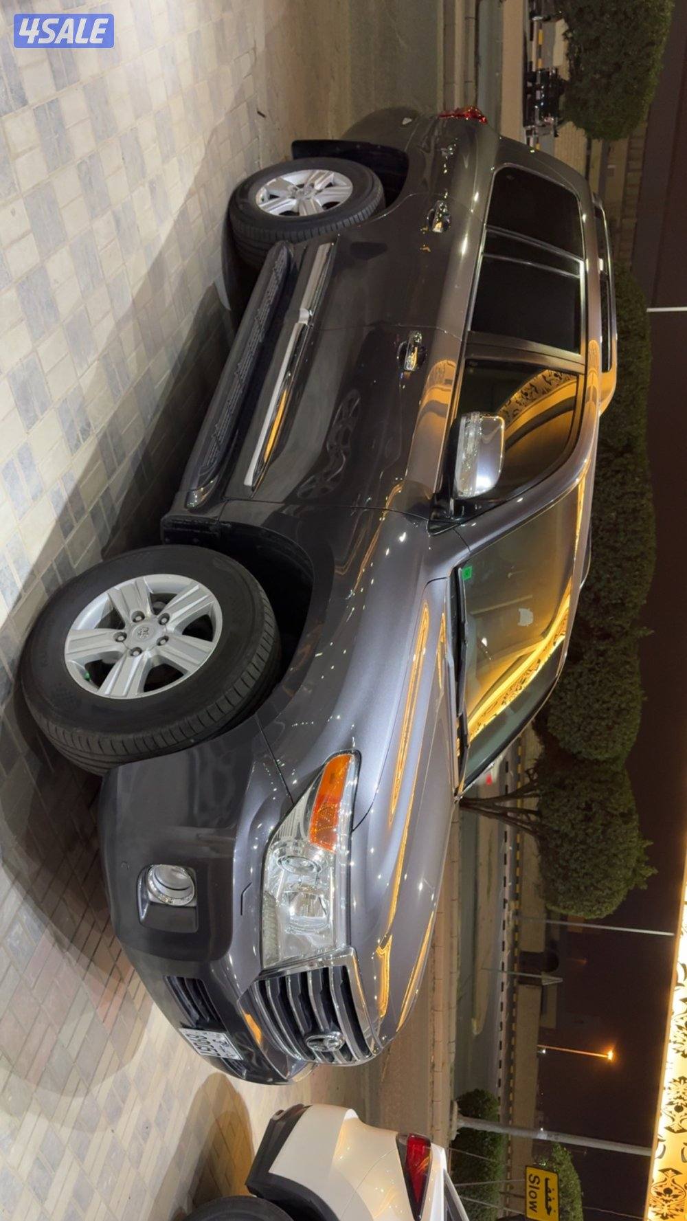 للبيع لاندكروزر 8 سلندر GXR موديل 2014 ماشي 200 الف سيرفس منتظم بالوكا2