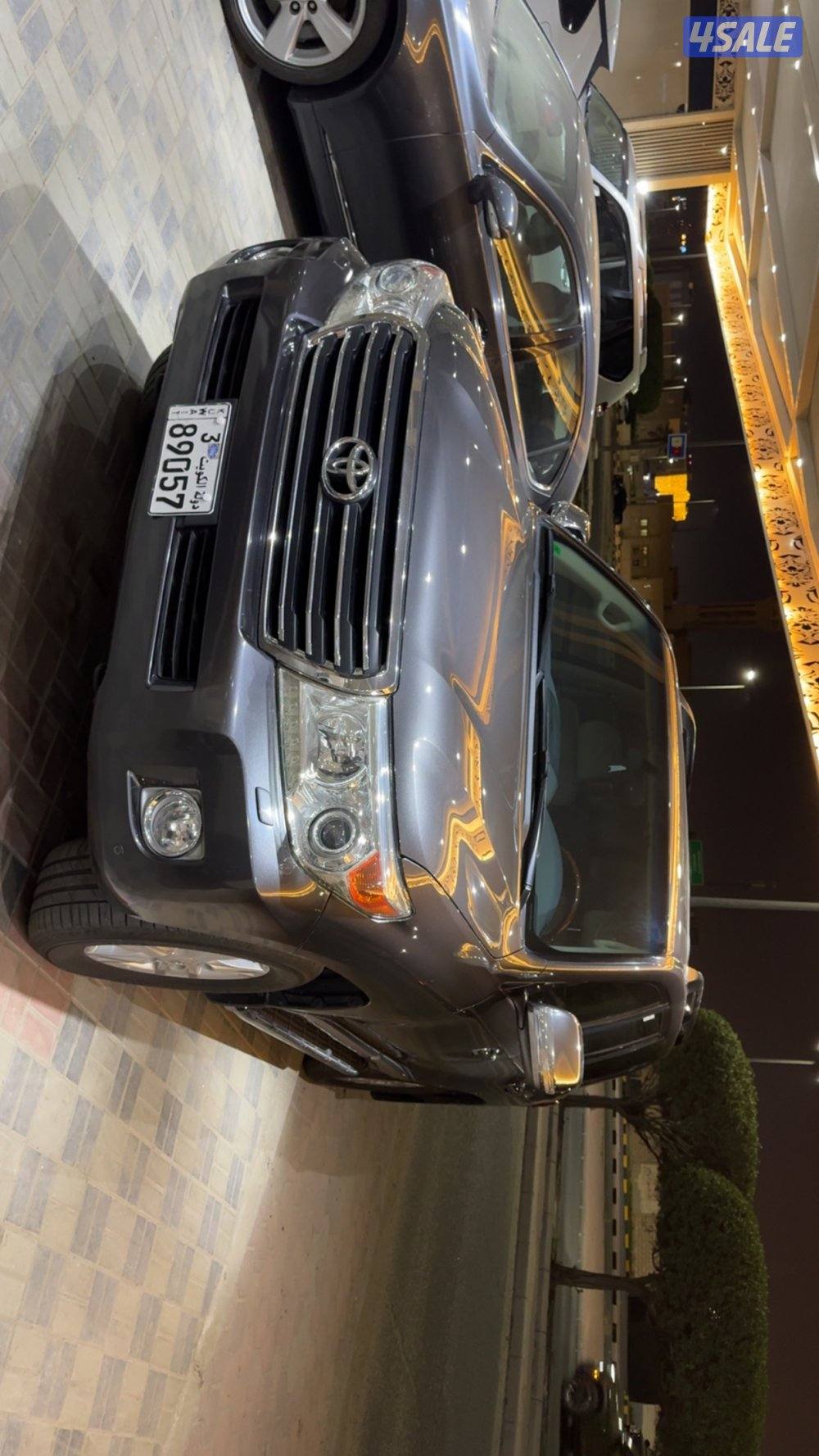 للبيع لاندكروزر 8 سلندر GXR موديل 2014 ماشي 200 الف سيرفس منتظم بالوكا3