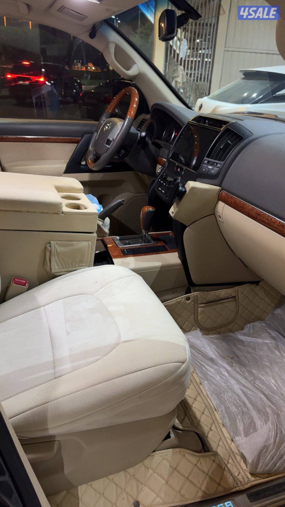 للبيع لاندكروزر 8 سلندر GXR موديل 2014 ماشي 200 الف سيرفس منتظم بالوكا6