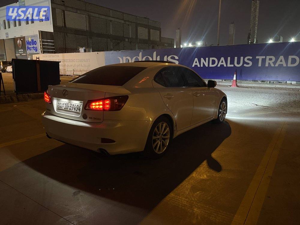 لكزس is 300 عداد قليل2