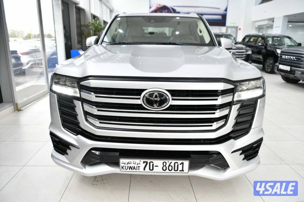 تويوتا لاندكروزر GXR ايرو اس1