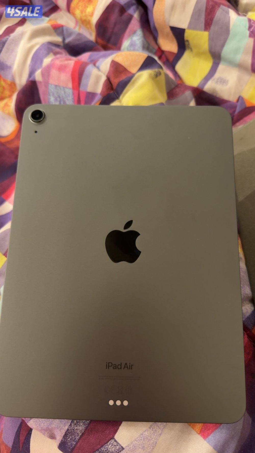 ايباد اير استخدام خفيف مع قلم ابل السعر قابل للمساومة بالمعقول1