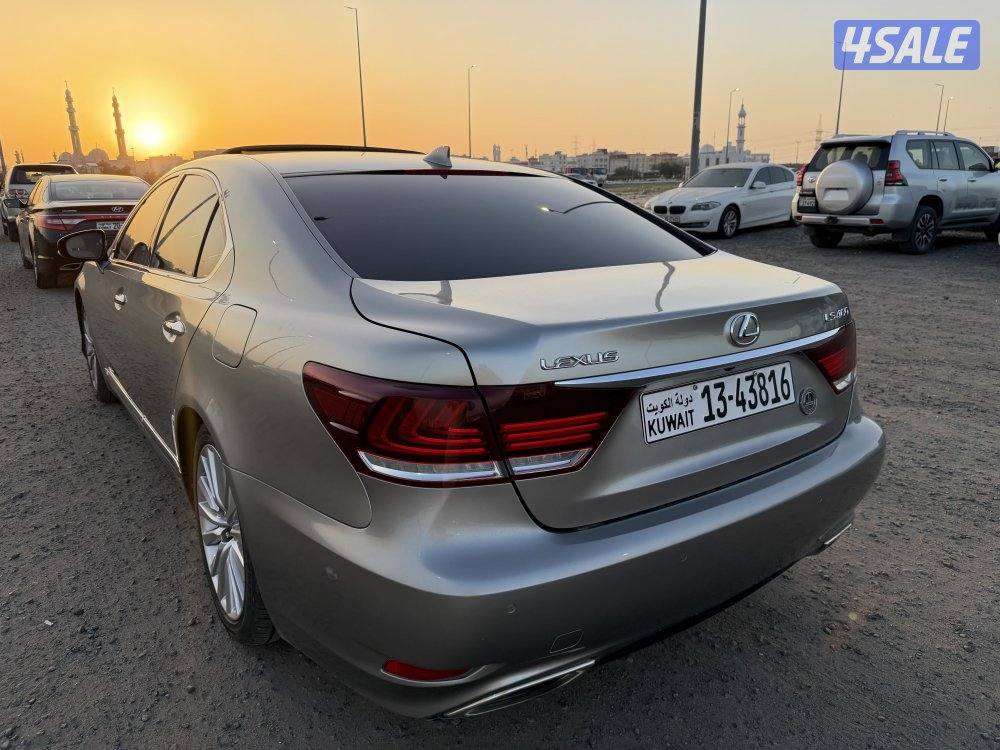 لكزس 2016 حجم LS4600