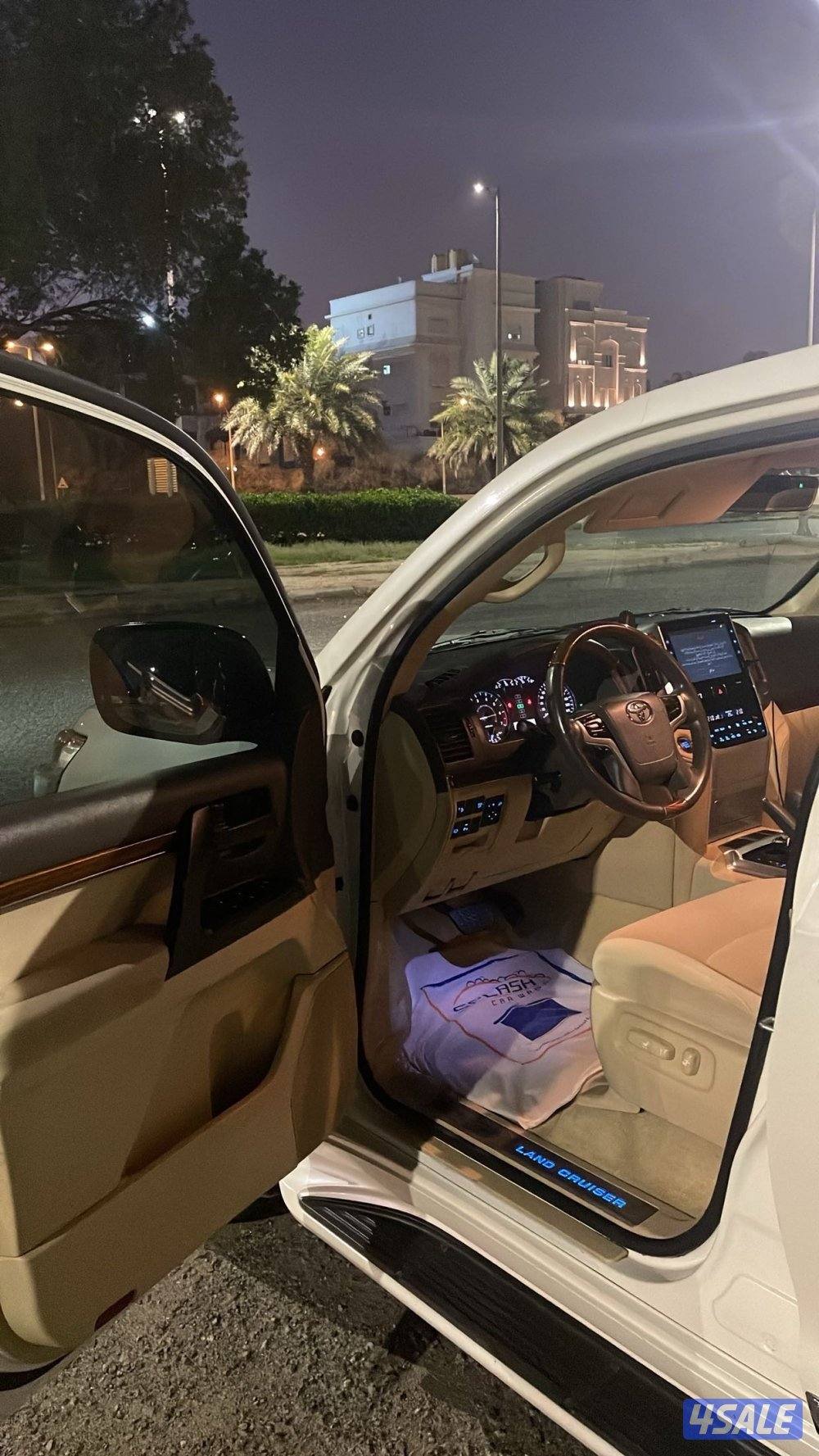 للاندكروزر Gxr0