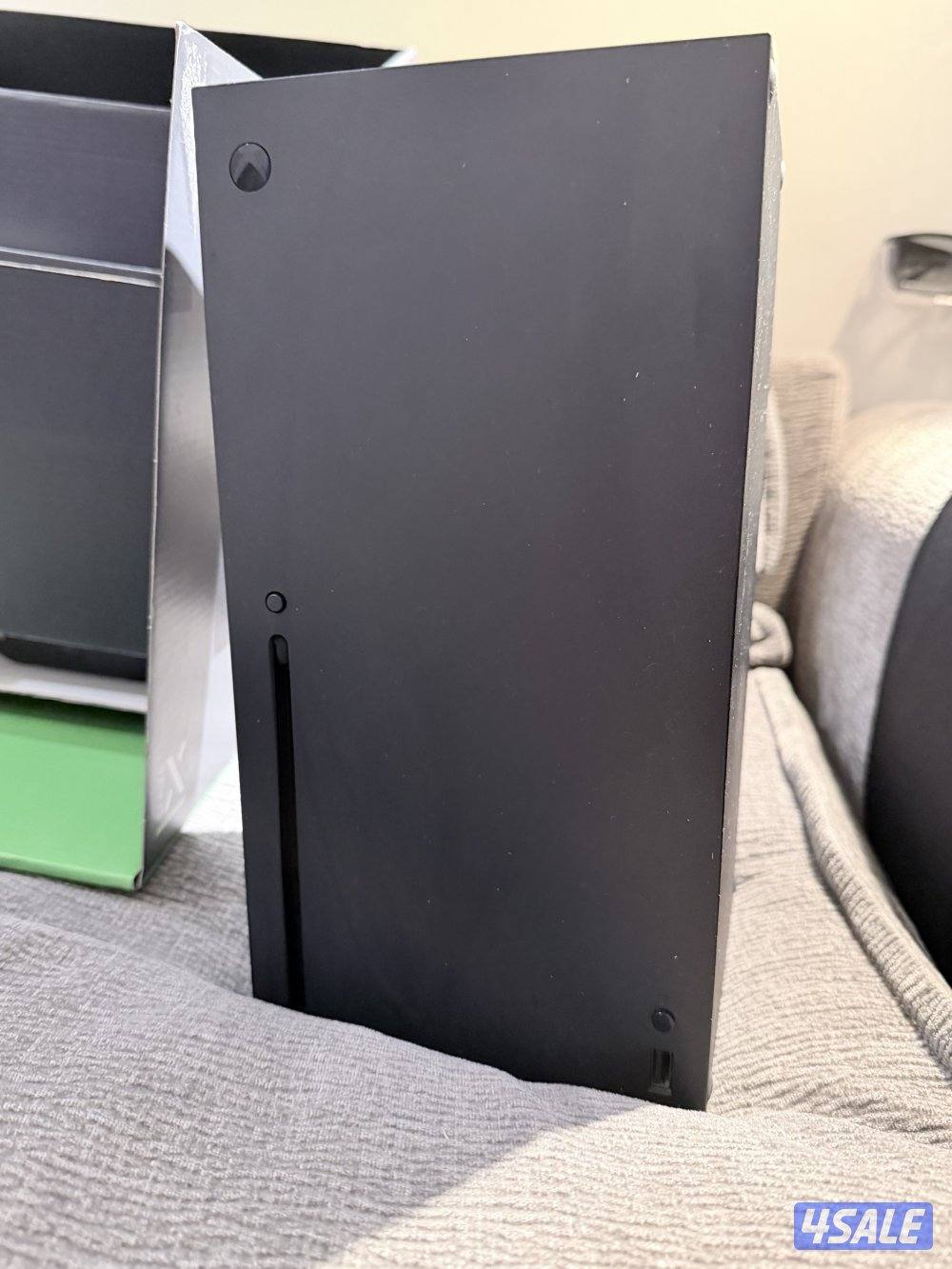 🔥 Xbox Series X بحالة ممتازة جداً – مع كامل الملحقات1