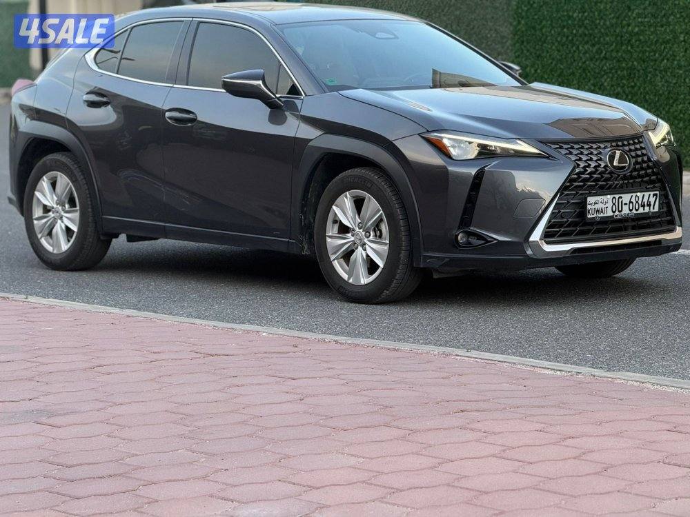 لكزس UX 300 هايبرد0
