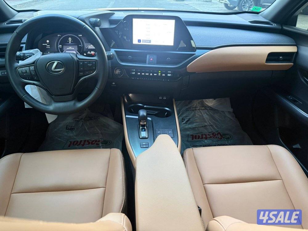 لكزس UX 300 هايبرد4