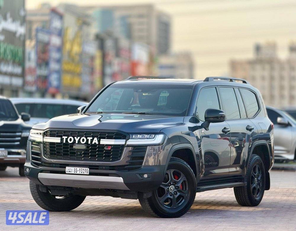 لاندكروزر GR 2024 الساير2