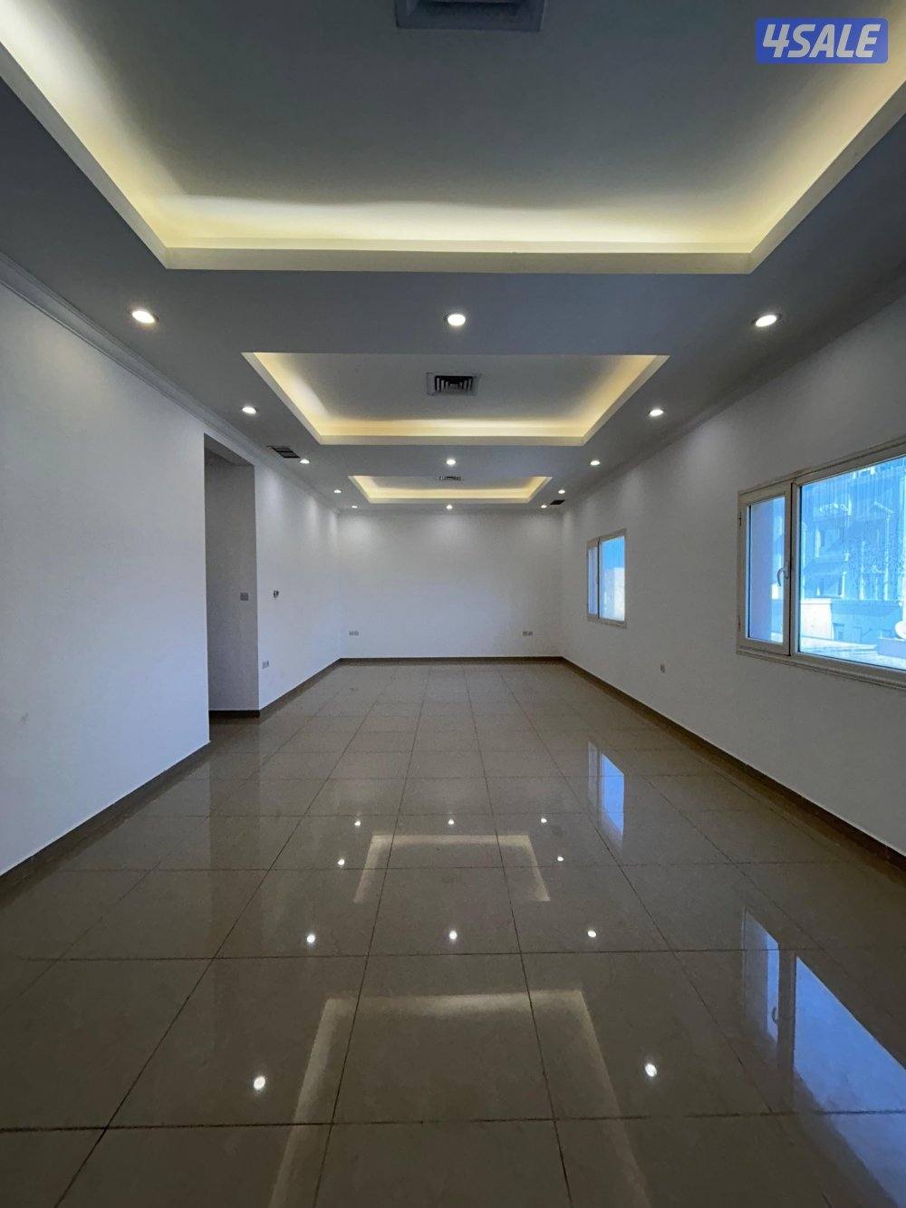 شقة للإيجار في سلوى - موقع مميز وخدمات متكاملة0