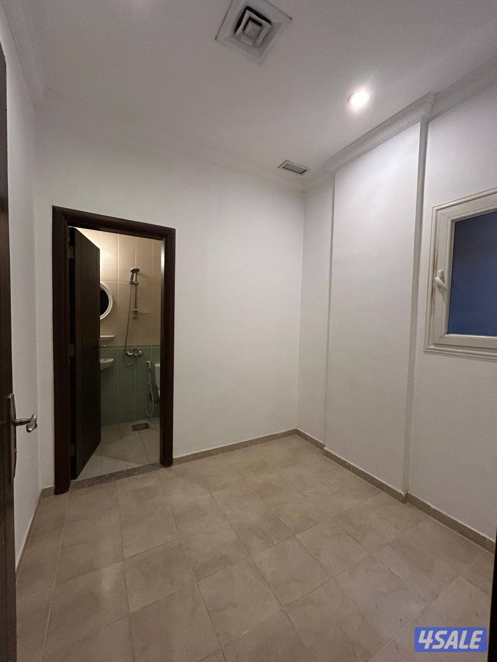 شقة للإيجار في سلوى - موقع مميز وخدمات متكاملة12