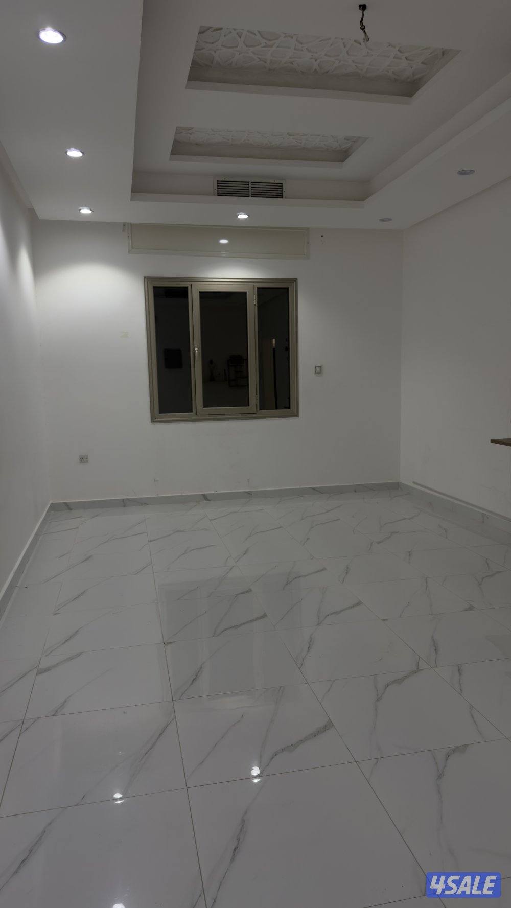 للإيجار شقة في المسايل قطعة ٥1