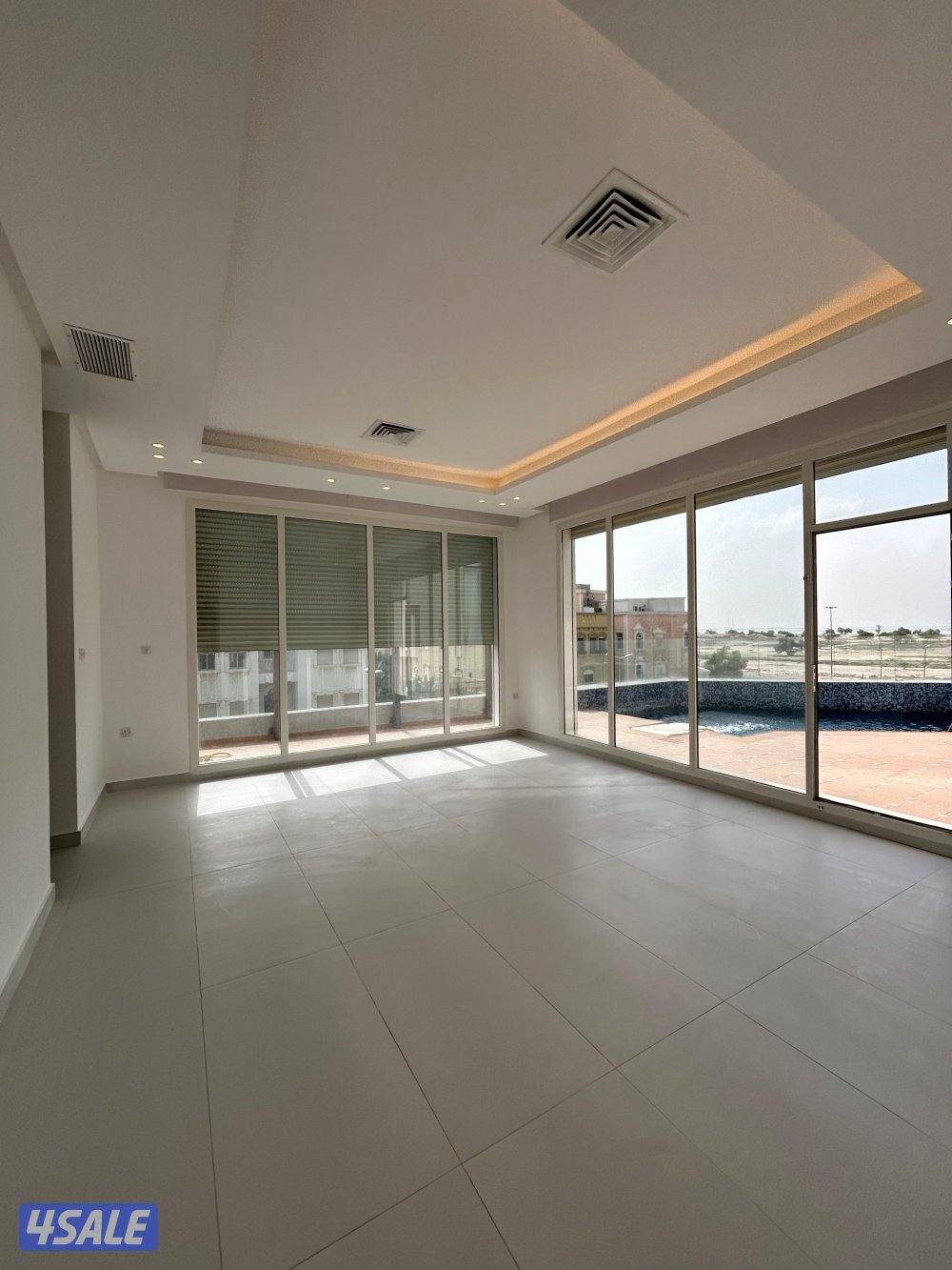 دوبلكس للإيجار فى غرناطة - إطلالة بحر مباشرة مع مسبح خاص2