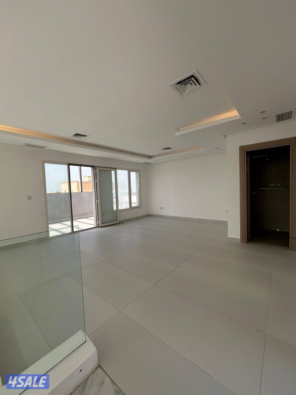 دوبلكس للإيجار فى غرناطة - إطلالة بحر مباشرة مع مسبح خاص3