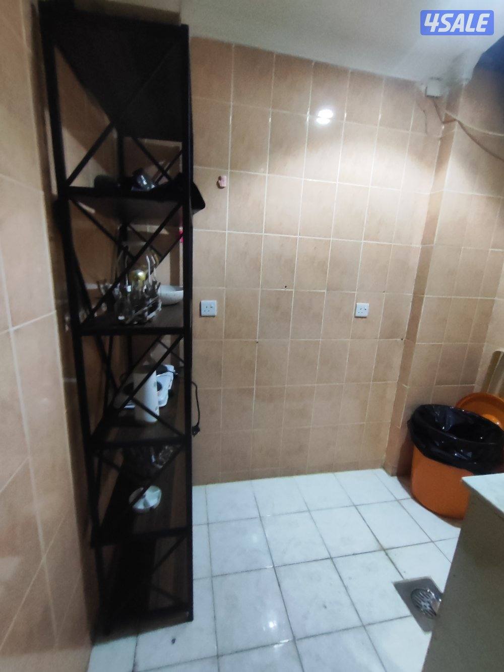 شقق للايجار حولي فاضي وخلو غرفة صاله حمام مطبخ باركن سيارات مساحه جيده9