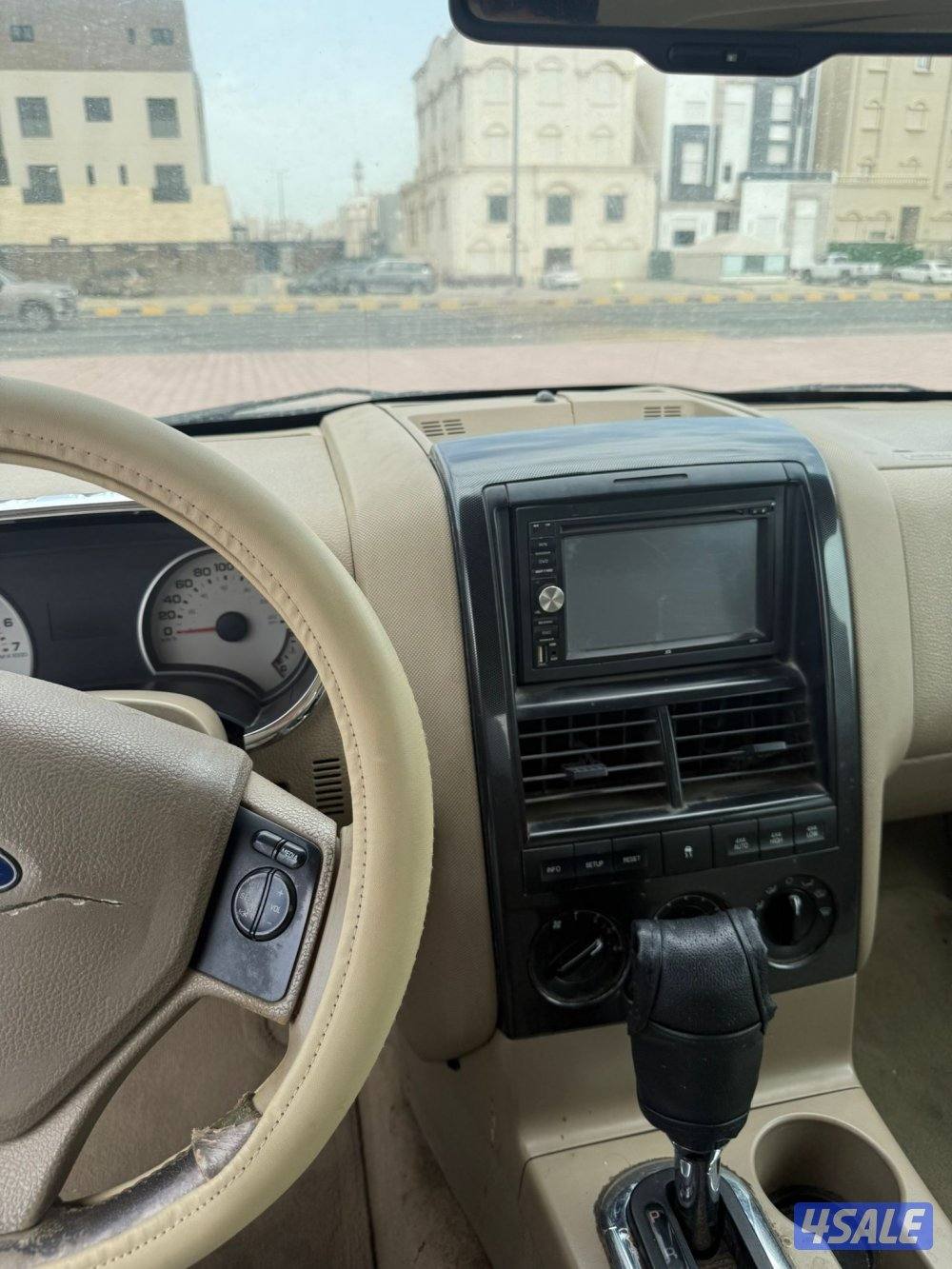 للبيع جيب فورد اكسبلور ٢٠٠٨ لون رمادي نظيف ماشي٤٠٠ الف السعر٣٧٠ دينار5