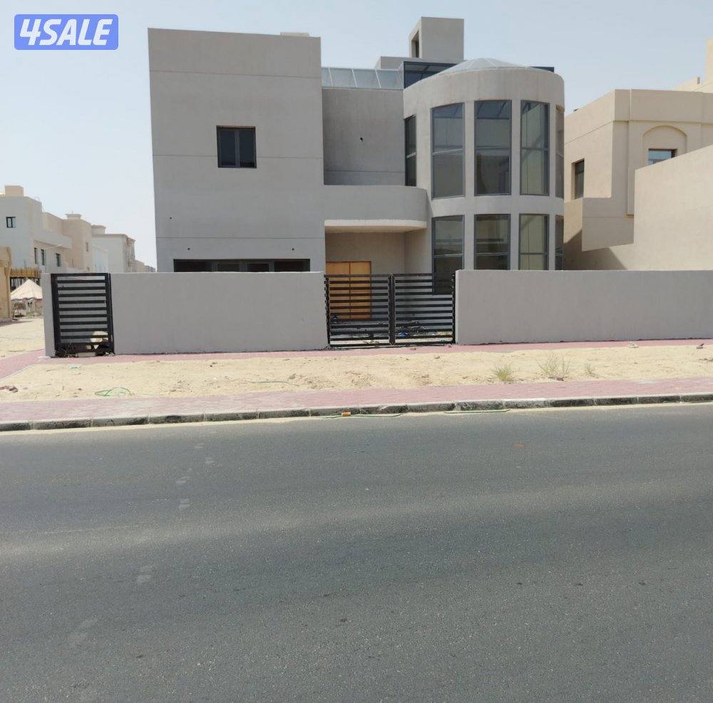 للبيع بيت بتوسعة الوفره موقع ثلاث شوارع وبجانب جميع الخدمات2