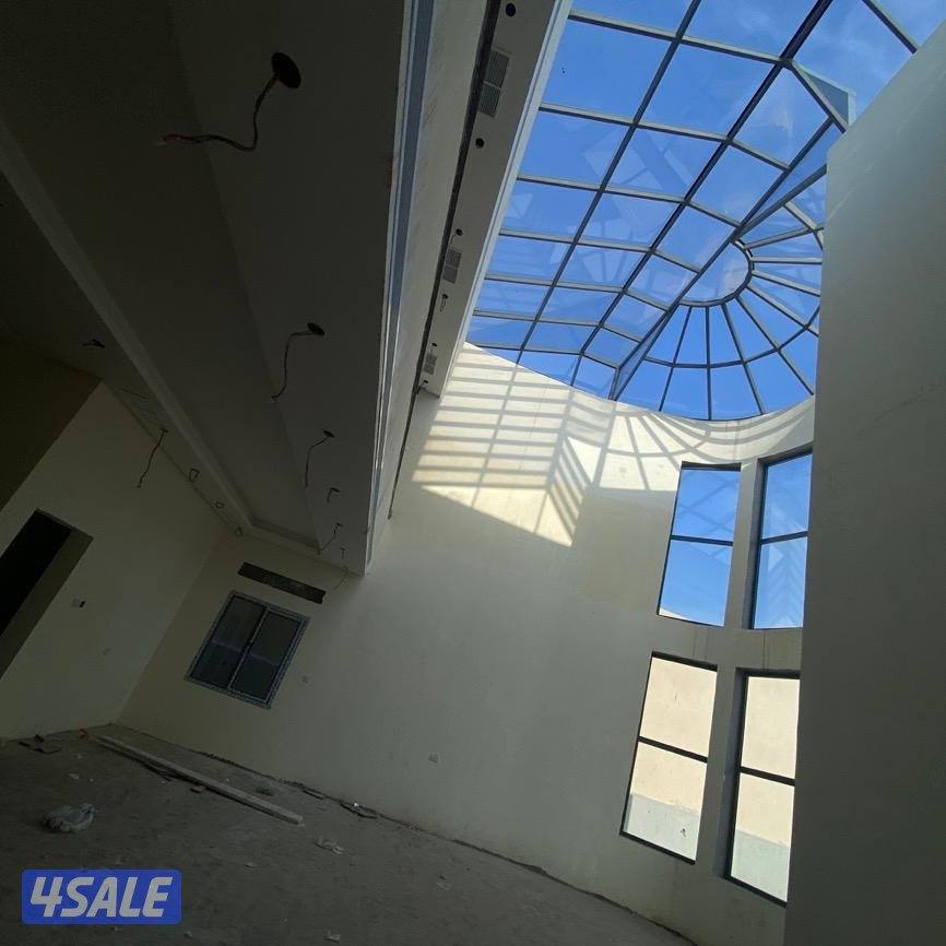 للبيع بيت بتوسعة الوفره موقع ثلاث شوارع وبجانب جميع الخدمات4