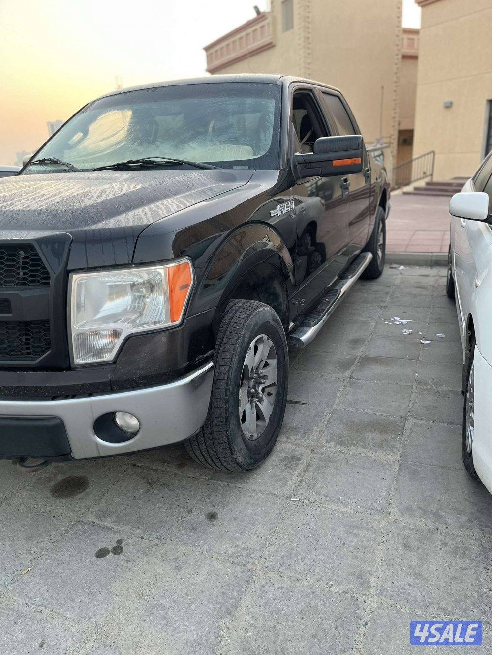 للبيع وانيت F-150 موديل 20141
