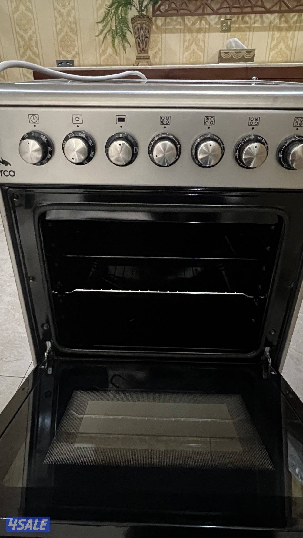 طباخ Orca 4 شعلات كهربائي، بحالة جديدة لم يستعمل2