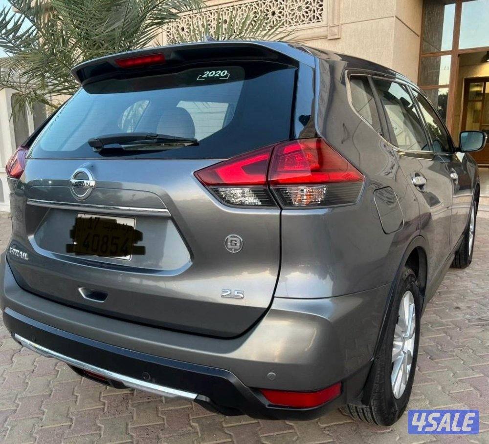 نيسان اكس تريل موديل 20209