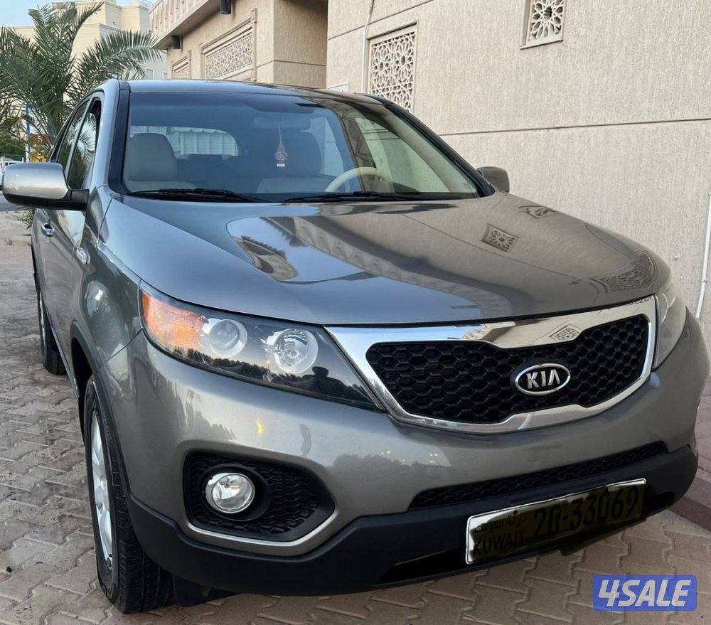 كيا سورينتو موديل 201310