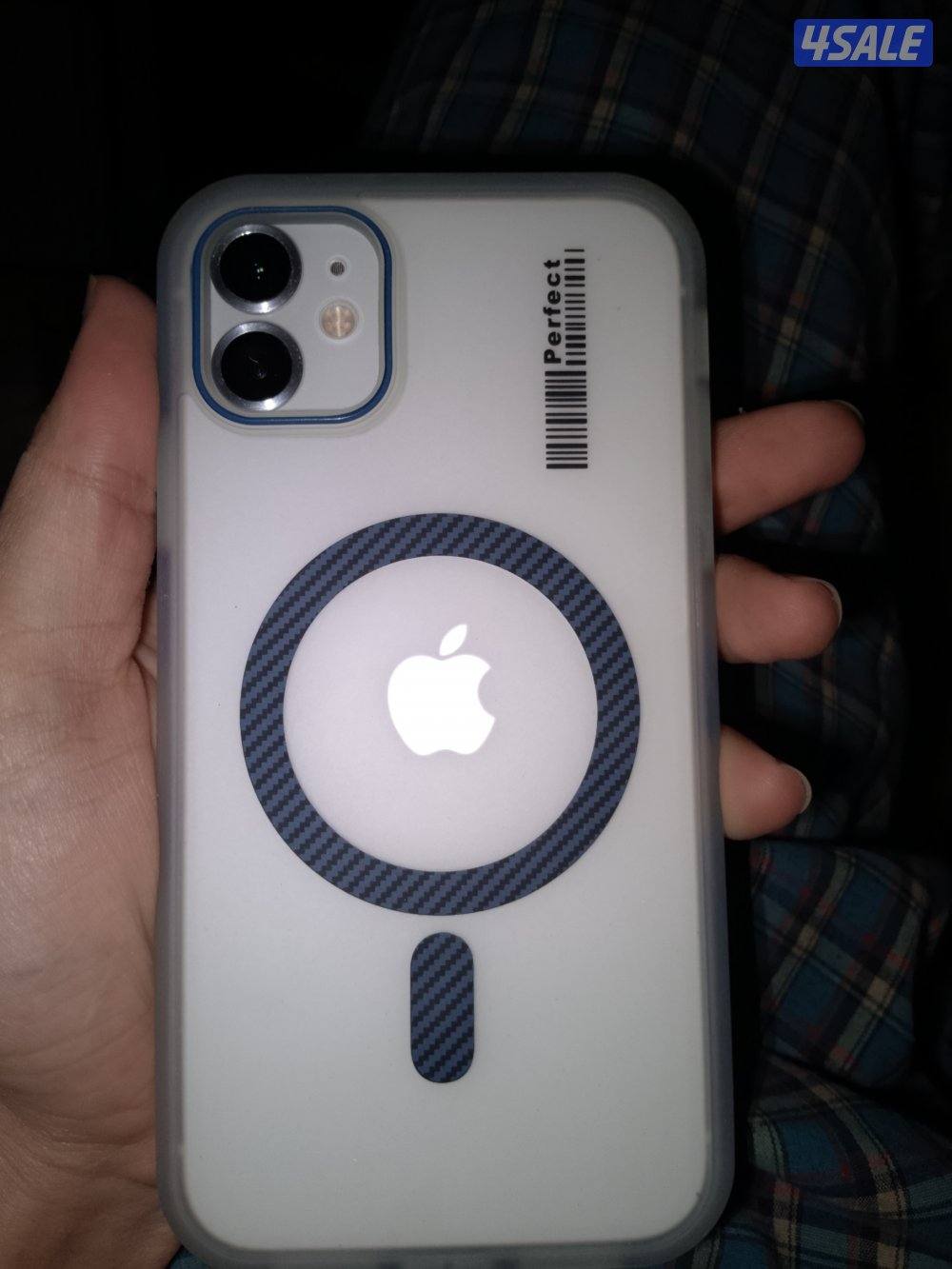 ايفون 11 لون ابيض نظيف جدا مافي خدش او حكة مو مفتوح2
