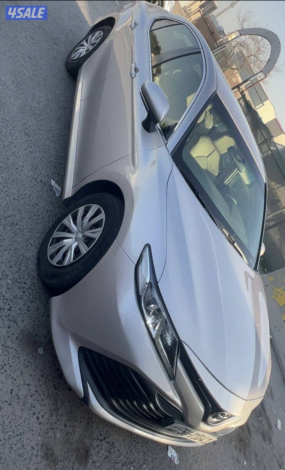 للبيع كامريLe موديل ٢٠١٩ اللون ذهبي شرط الفحص بالكامل قير مكينه شاصي0