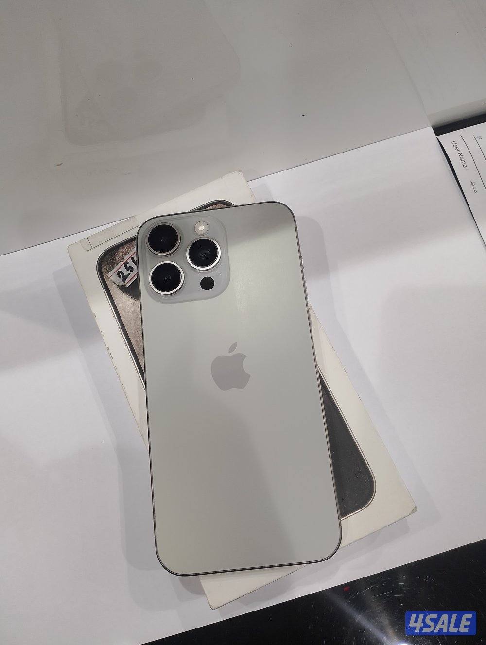 ايفون 15pro max جيجا 5120