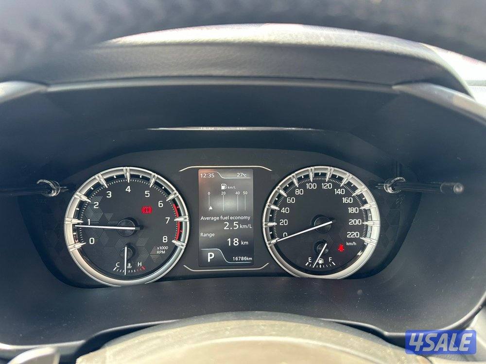 للبيع جيب تايوتا اوربان طراز 20255