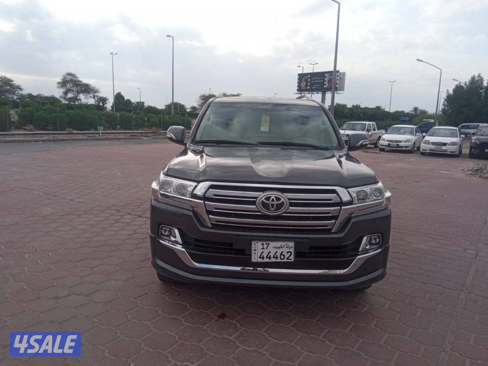 للبيع  جيب لاند كروز 6 سلندر طراز 20195