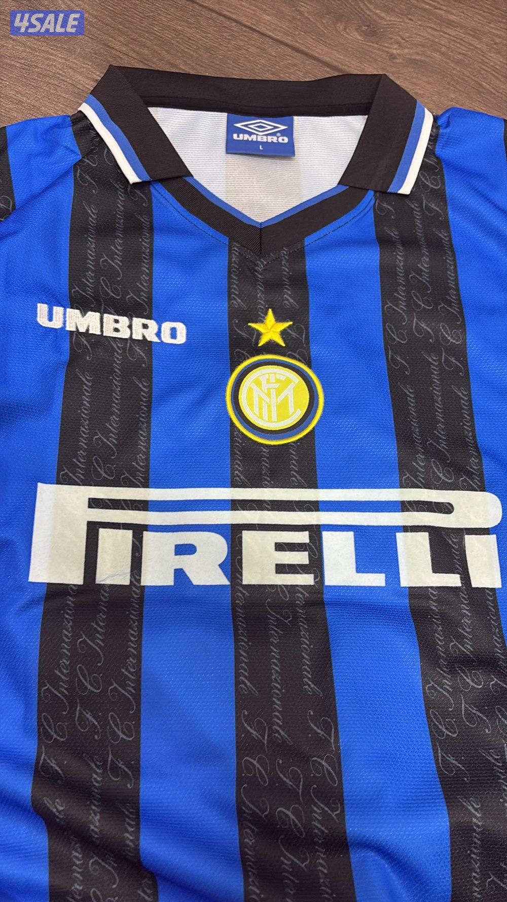 Signed Ronaldo shirt12