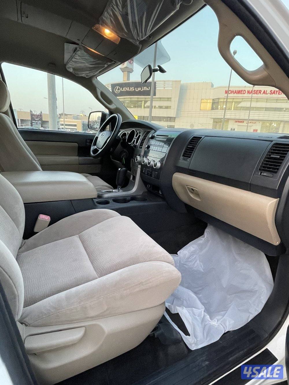 اسكويا 2013 دبل قير8