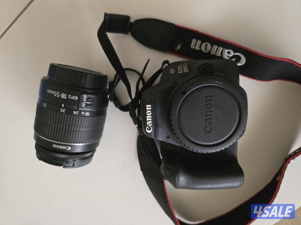 كاميرا كانون 200D مع العدسة
استخدام خفيف جدًا0