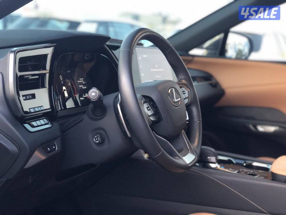 لكزس RX350 موديل 2025 ماشي 12الف صبغ الوكالة شرط الفحص بالكامل6