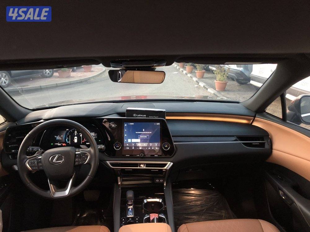 لكزس RX350 موديل 2025 ماشي 12الف صبغ الوكالة شرط الفحص بالكامل8