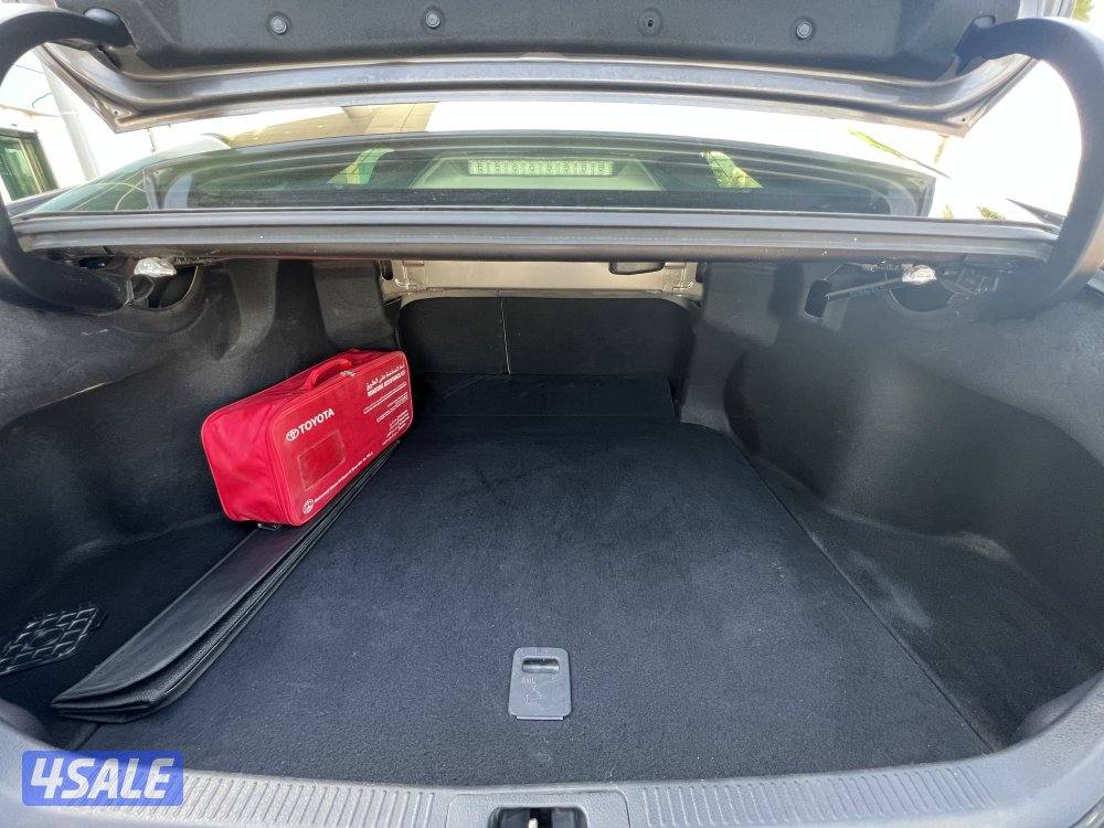 للبيع تويوتا كامري ليمتد V6 موديل 2020 ( فل اوبشن كامل المواصفات )13