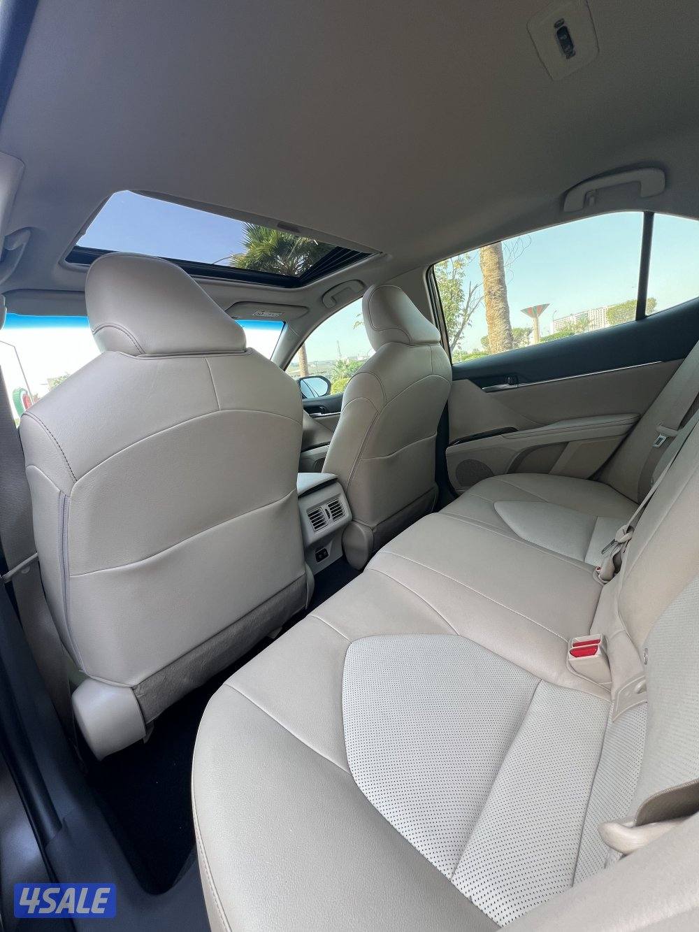 للبيع تويوتا كامري ليمتد V6 موديل 2020 ( فل اوبشن كامل المواصفات )15