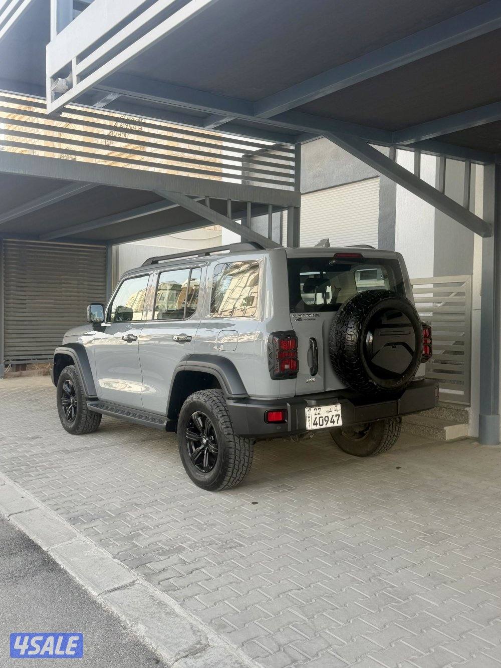 للبيع تانك 300موديل 20243