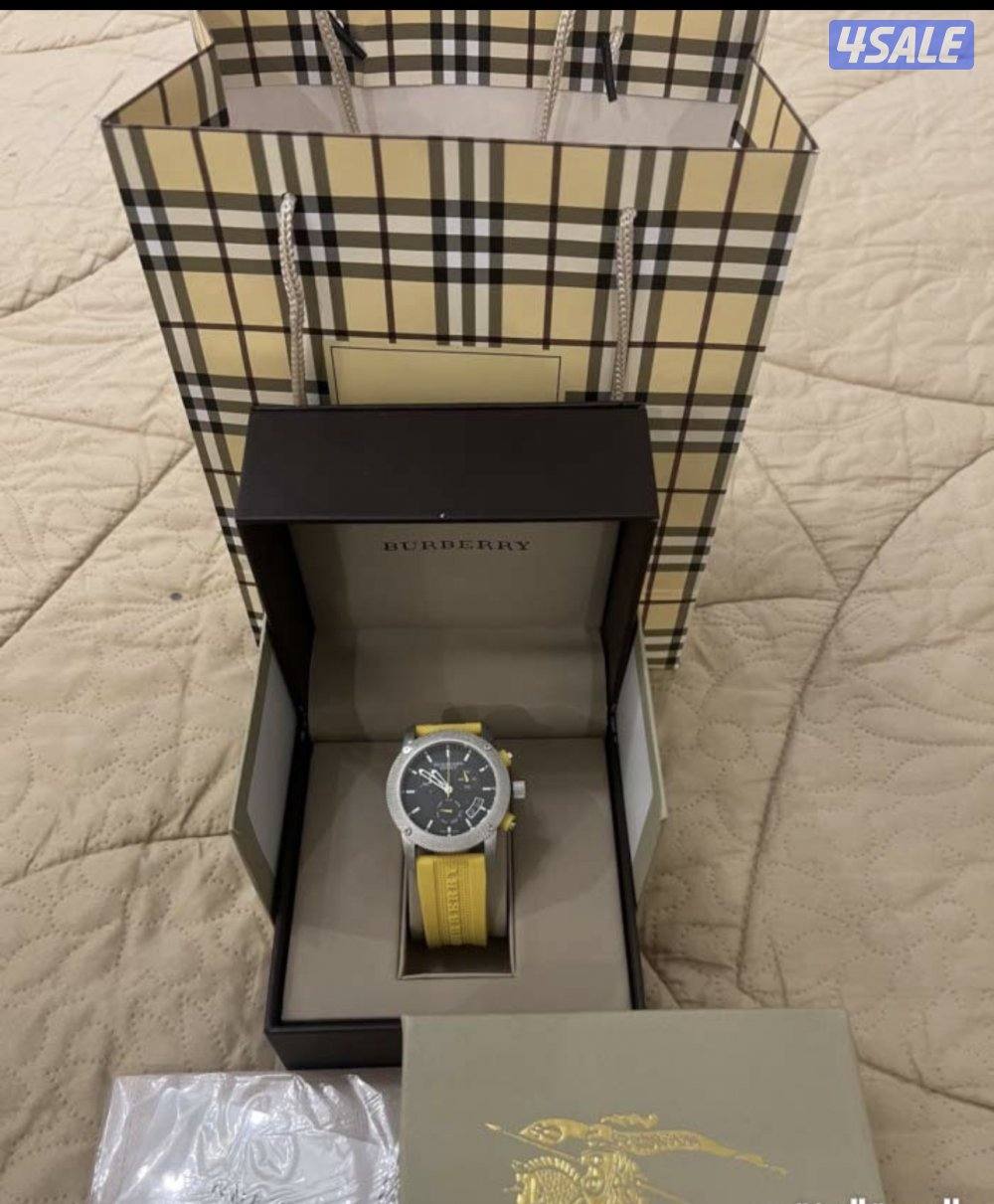 للبيع ساعه بربري اصليه جديده0