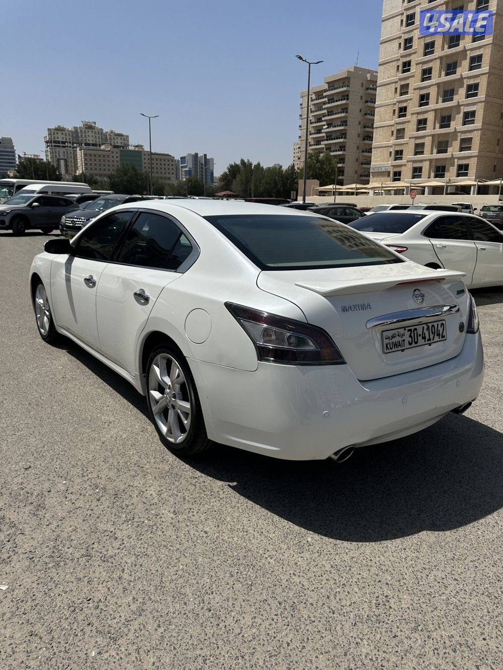 Nissan Maxima 2013 (full option)3