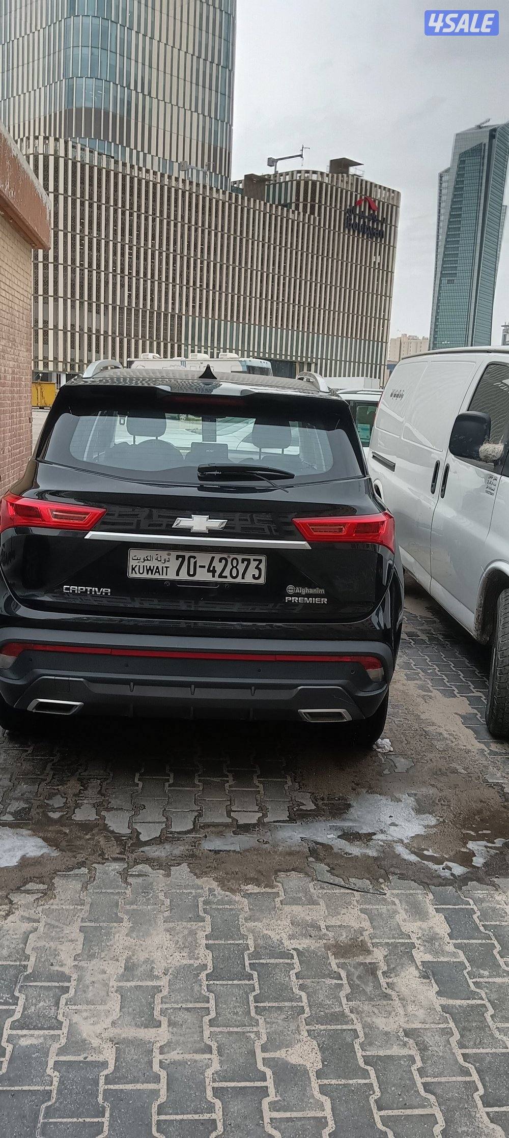 للبيع كبتيفا موديل 2023 ماشي 57 فتحه سقف سيرفيس وكاله منتظم شاشه2