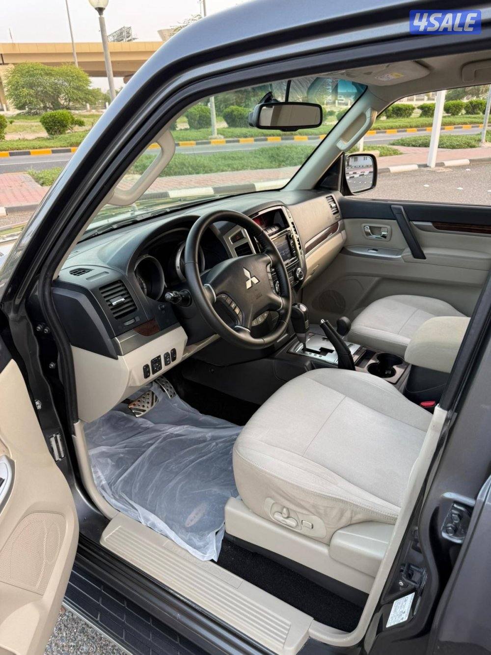 باجيرو بحاله الوكاله 2020 فل اوبشن شاشه وثلاجه وخريطه سيرفس منتظم10